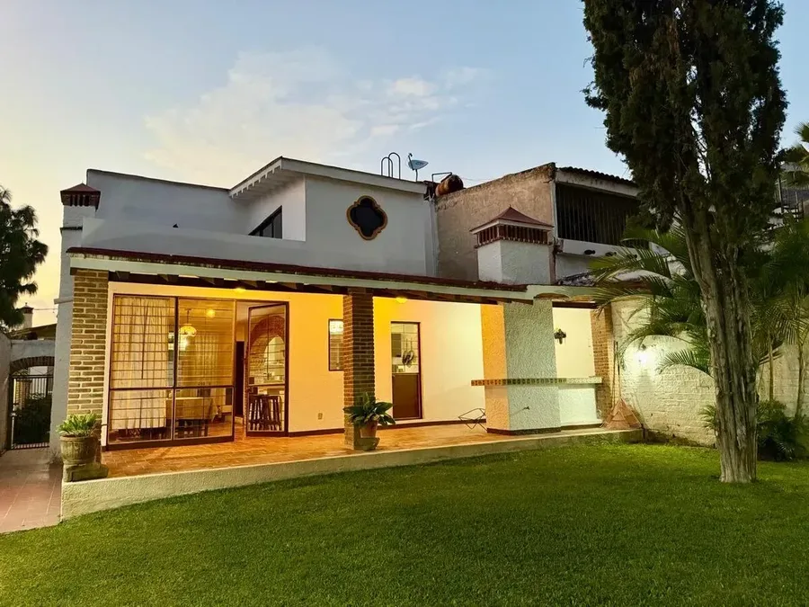 De La Hacienda 5
